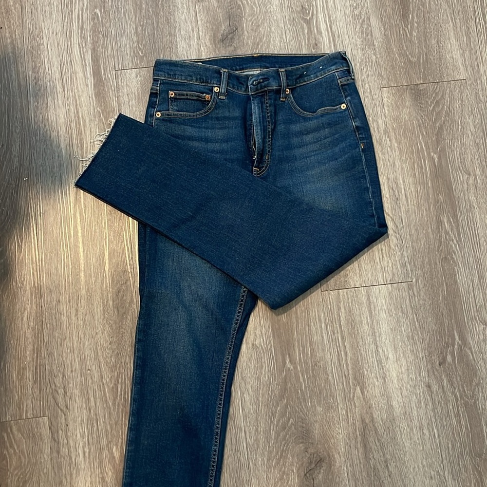 Gap dark wash straight jean
